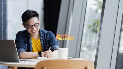 7 Ide Bisnis Online Sampingan yang Menguntungkan untuk Mahasiswa